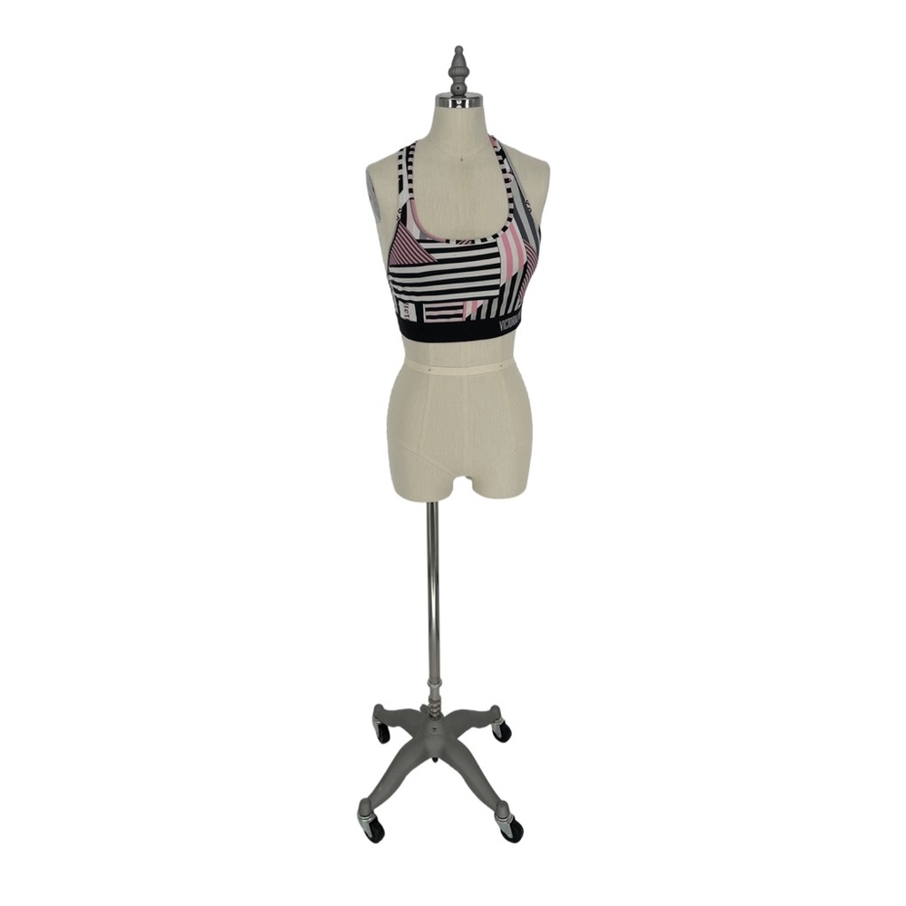 Victoria Sport | The Player by Racerback Sports Bra M $28